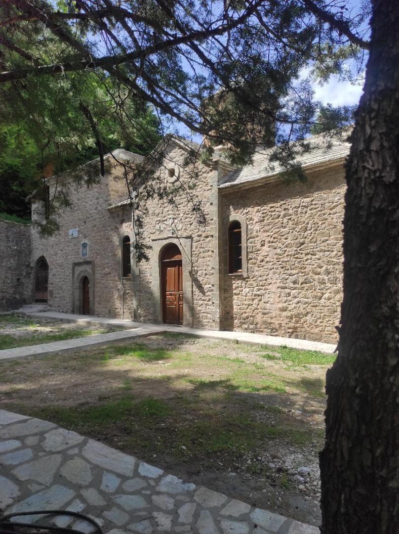 Ξενοδοχείο Μαγκιωση Neraïdochóri Exterior foto