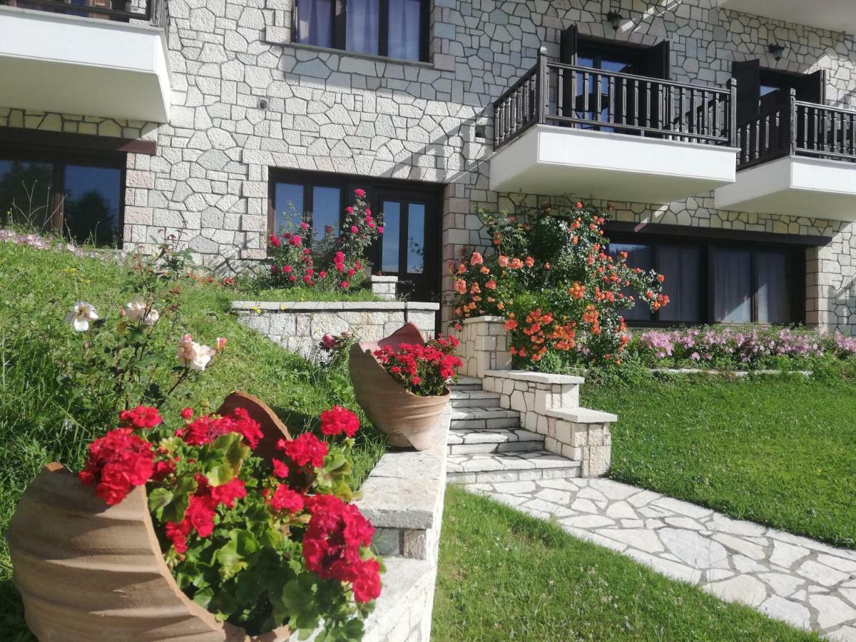 Ξενοδοχείο Μαγκιωση Neraïdochóri Exterior foto